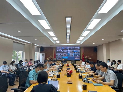 8.13+成渝公司召开2021年中心组第四专题学习（扩大）会.jpg